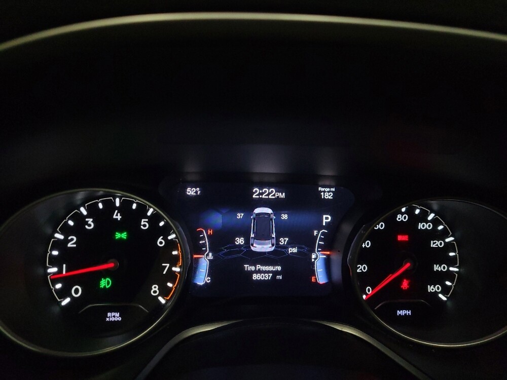 2018 Jeep Compass in Pittsburgh, PA 15237 - 18092465 23