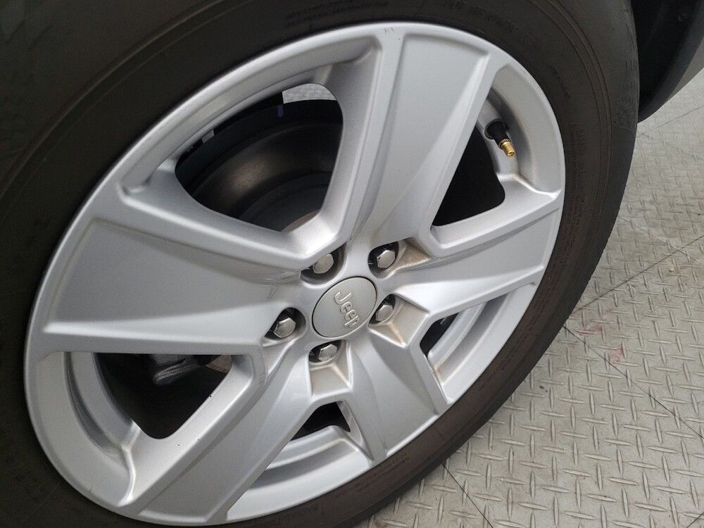 2022 Jeep Compass in Pittsburgh, PA 15237 - 18092466 31