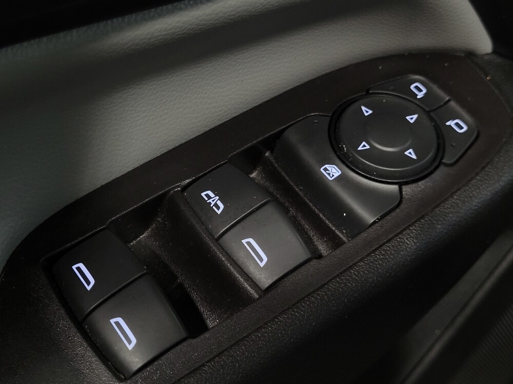 2020 Chevrolet Equinox in Temple Hills, MD 20746 - 18092468 27