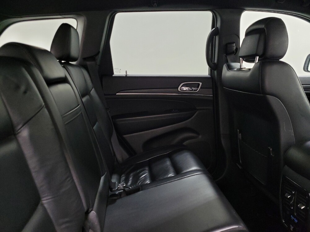 2020 Jeep Grand Cherokee in Pittsburgh, PA 15236 - 18092469 19