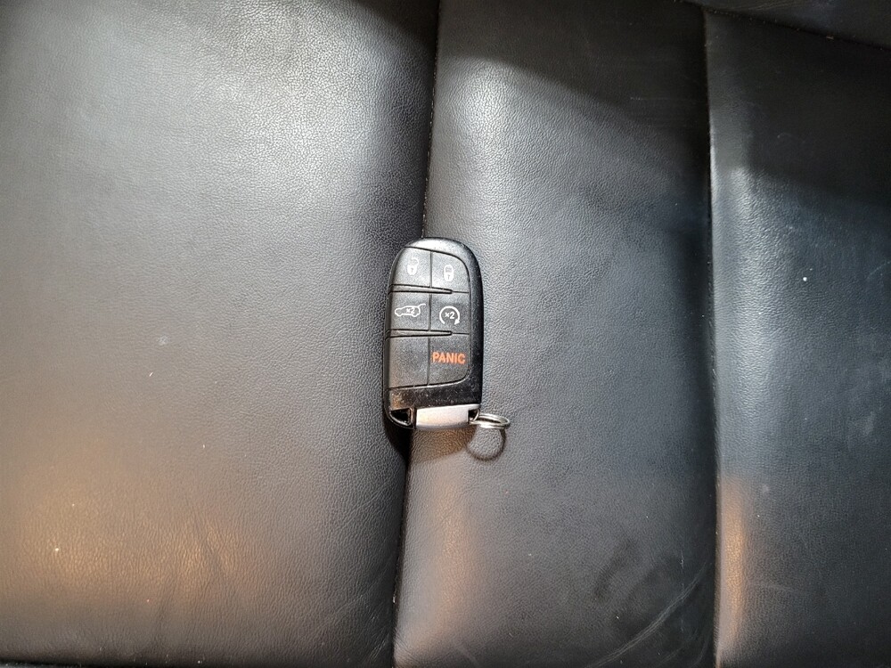 2020 Jeep Grand Cherokee in Pittsburgh, PA 15236 - 18092469 32