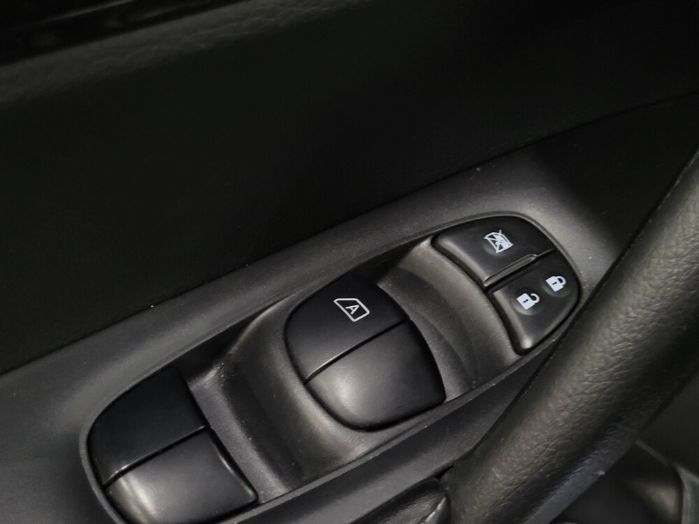 2019 Nissan Rogue in New Castle, DE 19720 - 18092470 27