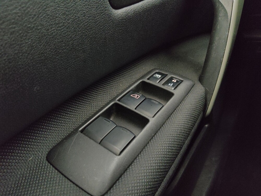 2015 Nissan Rogue in Des Moines, IA 50310 - 18092472 27