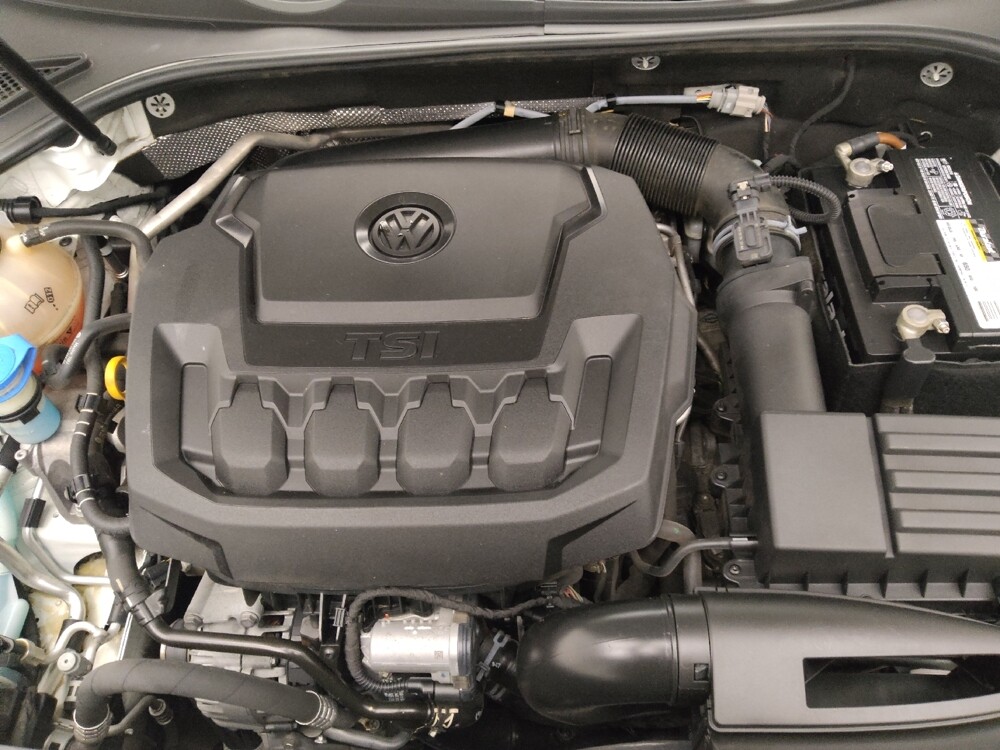 2018 Volkswagen Passat in Peoria, IL 61615 - 18092473 30