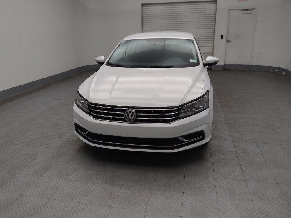 2018 Volkswagen Passat in Peoria, IL 61615 - 18092473 15