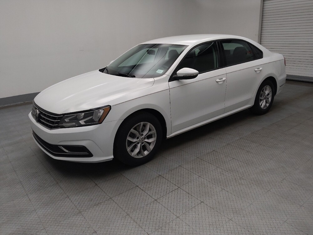2018 Volkswagen Passat in Peoria, IL 61615 - 18092473 2
