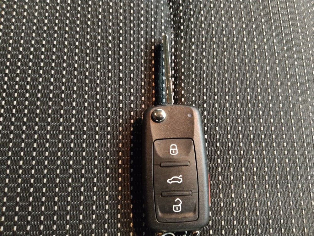 2018 Volkswagen Passat in Peoria, IL 61615 - 18092473 32