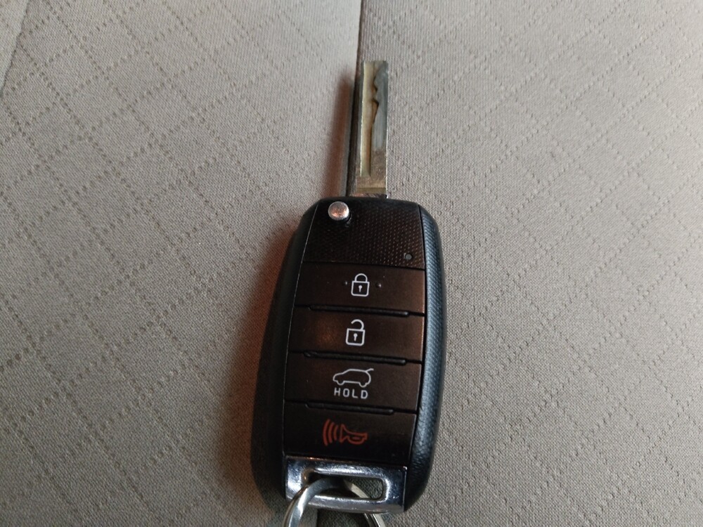 2019 Kia Sorento in Des Moines, IA 50310 - 18092474 32