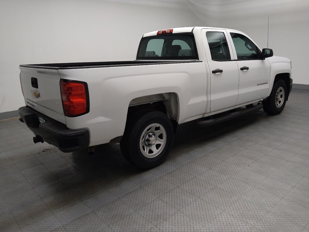 2014 Chevrolet Silverado 1500 in Des Moines, IA 50310 - 18092475 10