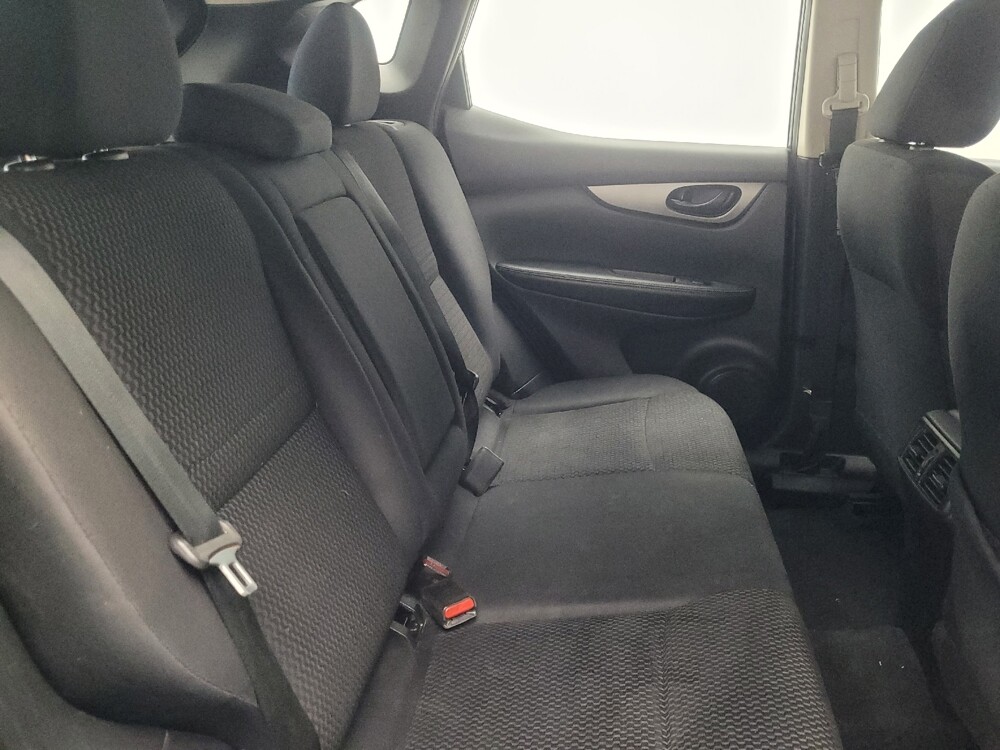 2019 Nissan Rogue Sport in Indianapolis, IN 46219 - 18092480 19