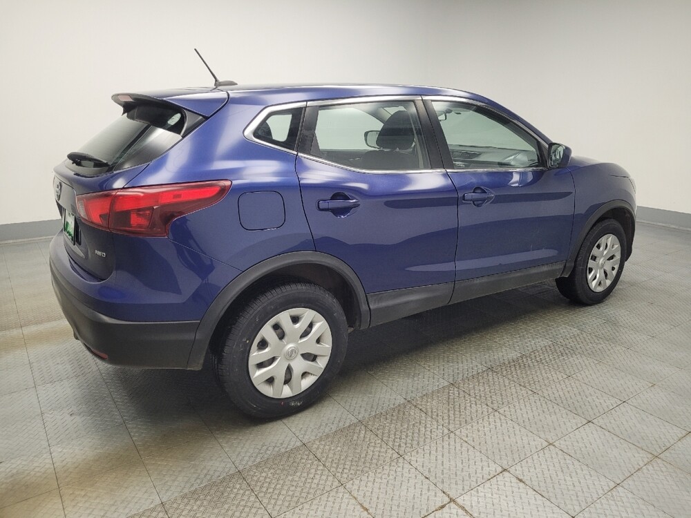 2019 Nissan Rogue Sport in Indianapolis, IN 46219 - 18092480 10