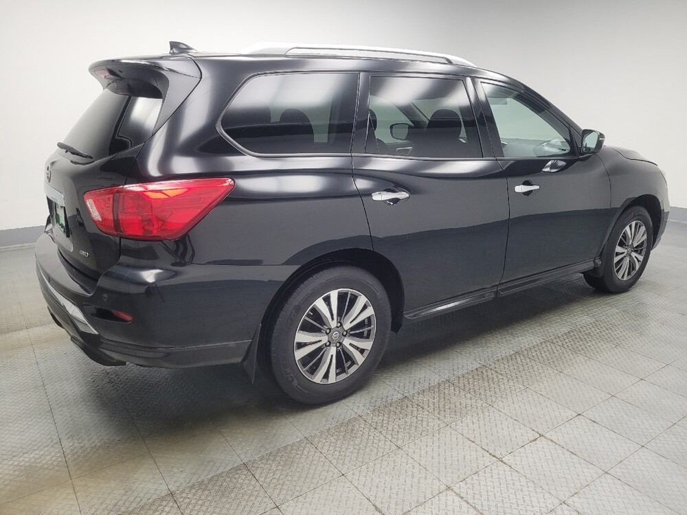 2019 Nissan Pathfinder in Indianapolis, IN 46222 - 18092481 10