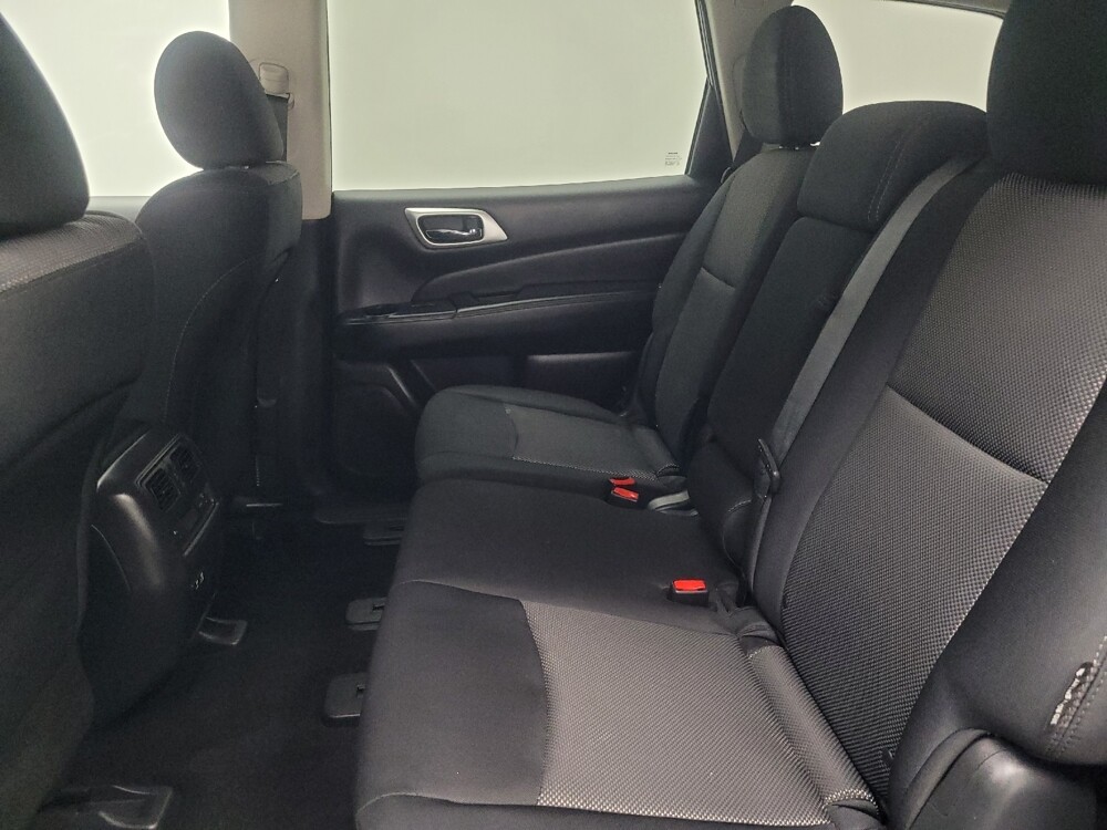 2019 Nissan Pathfinder in Indianapolis, IN 46222 - 18092481 18