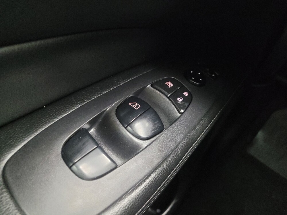 2019 Nissan Pathfinder in Indianapolis, IN 46222 - 18092481 27