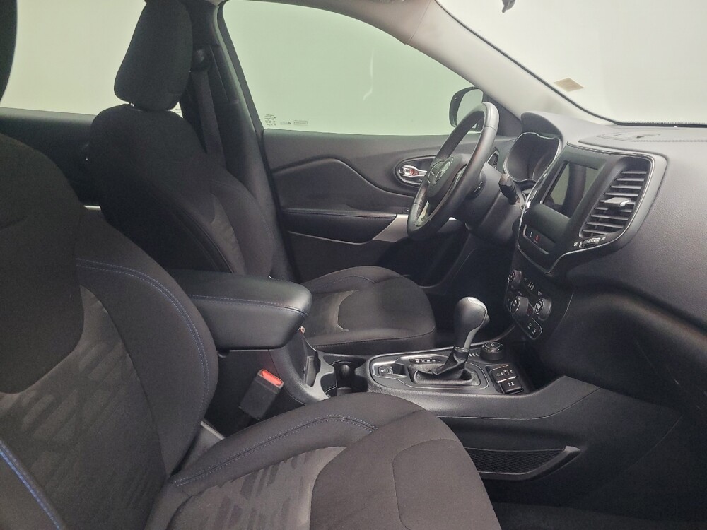 2019 Jeep Cherokee in Highland, IN 46322 - 18092483 21