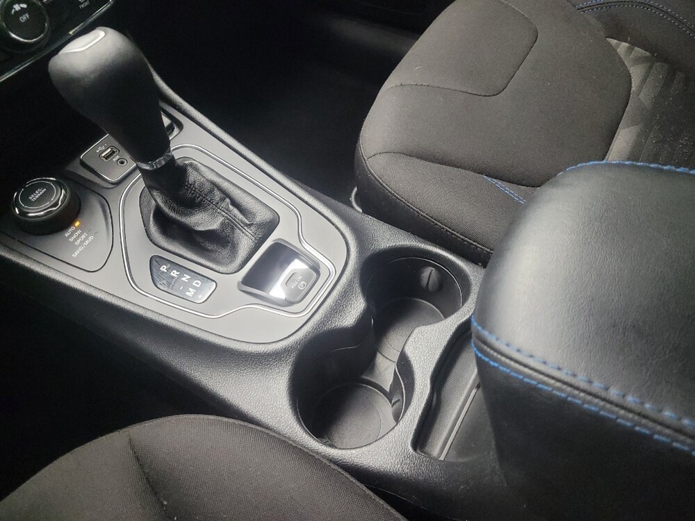 2019 Jeep Cherokee in Highland, IN 46322 - 18092483 26