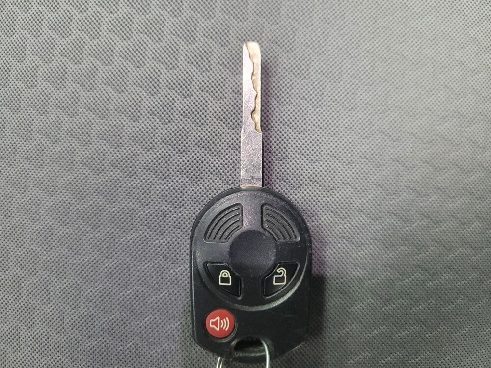 2018 Ford Escape in Mishawaka, IN 46545 - 18092484 32