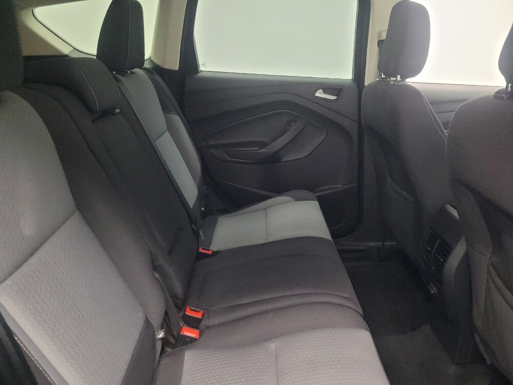 2018 Ford Escape in Mishawaka, IN 46545 - 18092484 19