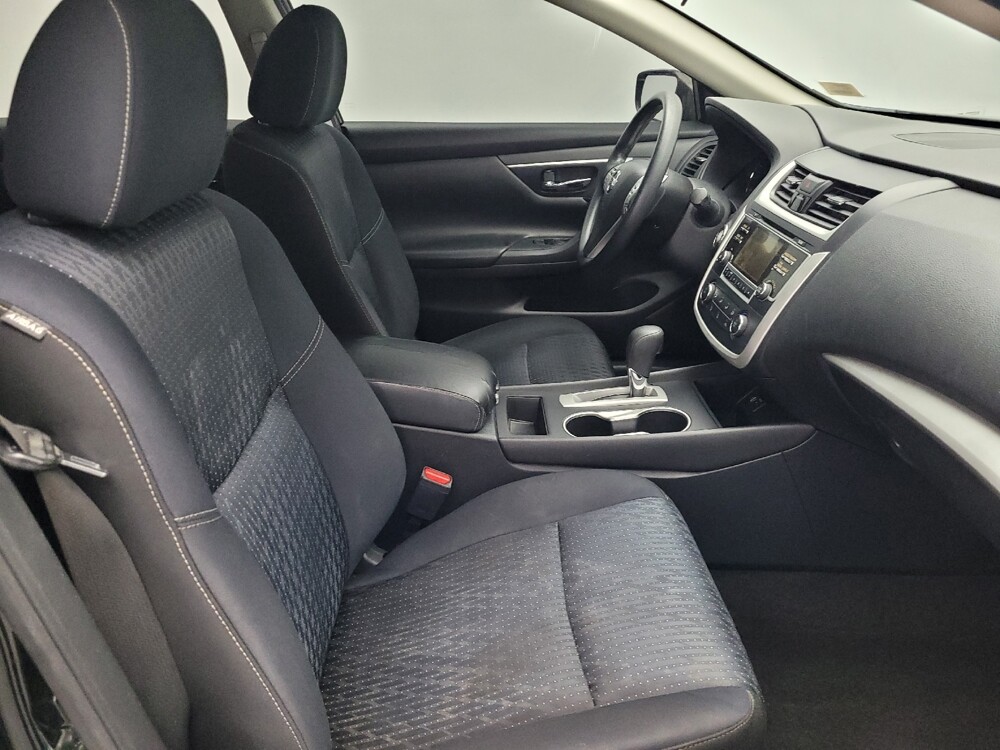 2017 Nissan Altima in Hialeah, FL 33014 - 18092499 21