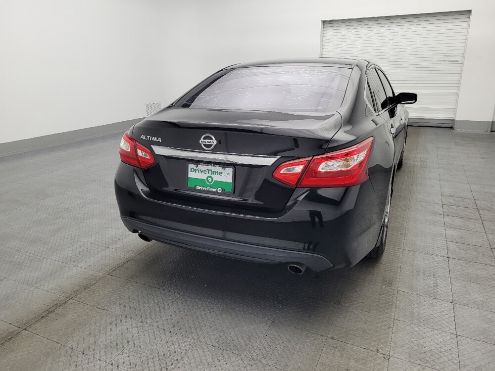 2017 Nissan Altima in Hialeah, FL 33014 - 18092499 7
