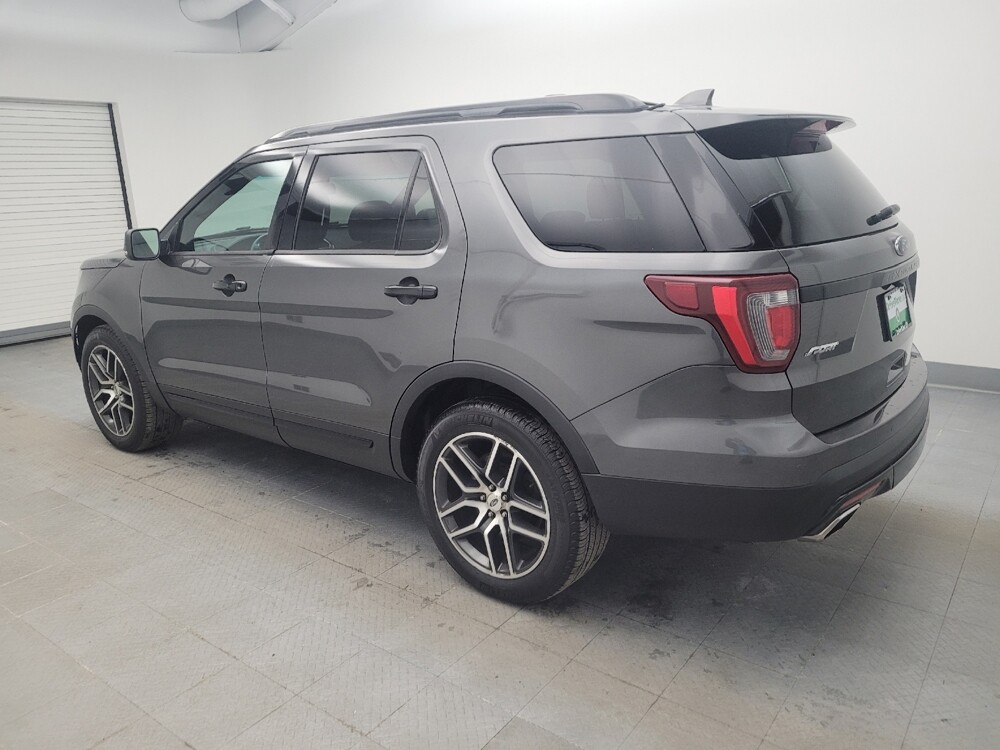 2016 Ford Explorer in Cincinnati, OH 45255 - 18092505 3