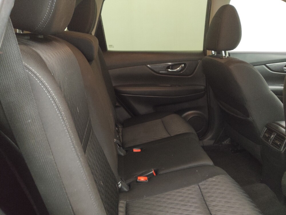 2019 Nissan Rogue in Lakeland, FL 33815 - 18092507 19