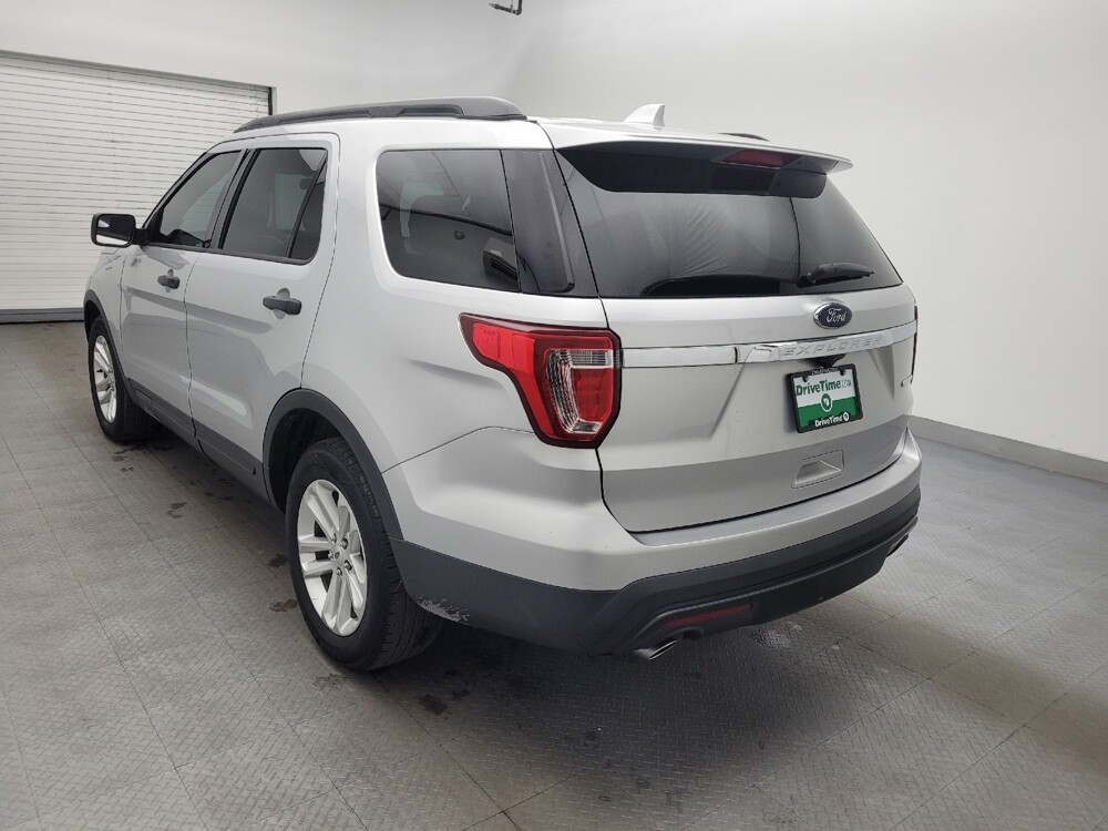 2016 Ford Explorer in Wilmington, NC 28405 - 18092518 5