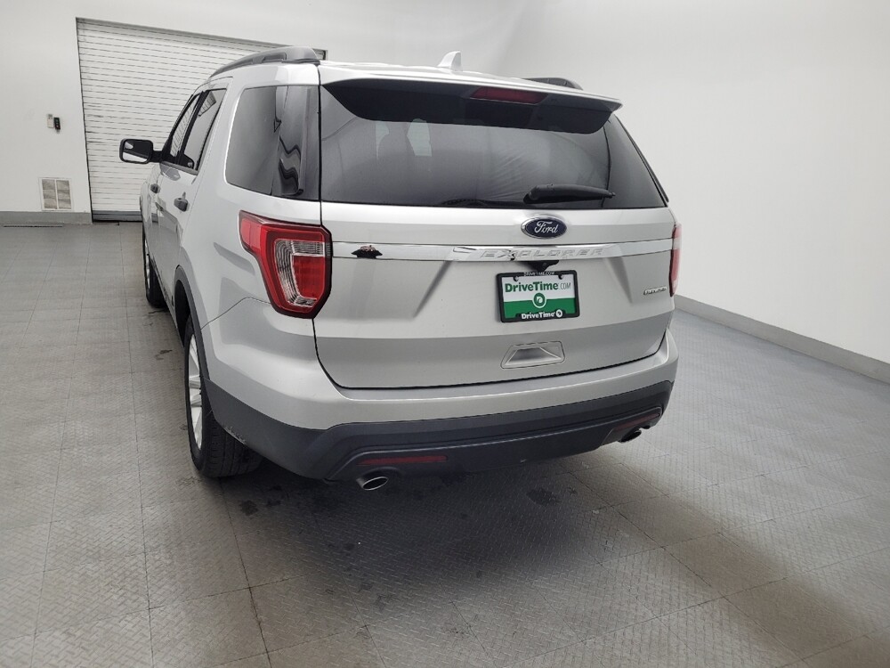 2016 Ford Explorer in Wilmington, NC 28405 - 18092518 6