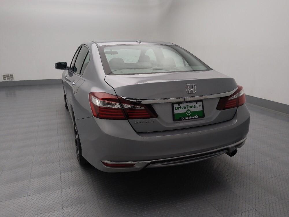 2016 Honda Accord in St. Louis, MO 63136 - 18092533 6