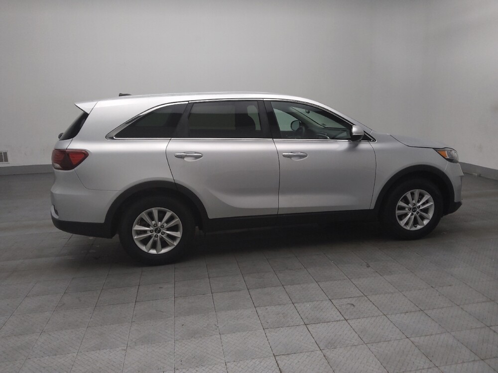 2019 Kia Sorento in Stone Mountain, GA 30083 - 18092536 10
