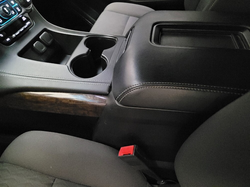 2018 Chevrolet Suburban in Riverside, CA 92504 - 18092540 26