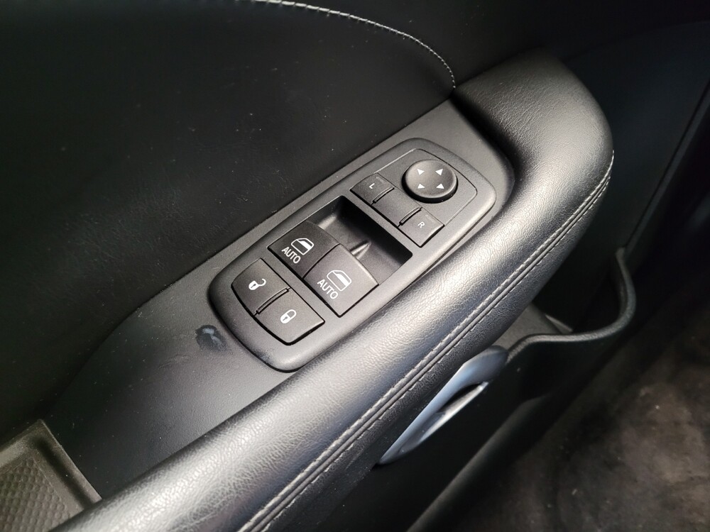 2016 Dodge Challenger in Louisville, KY 40258 - 18092542 27