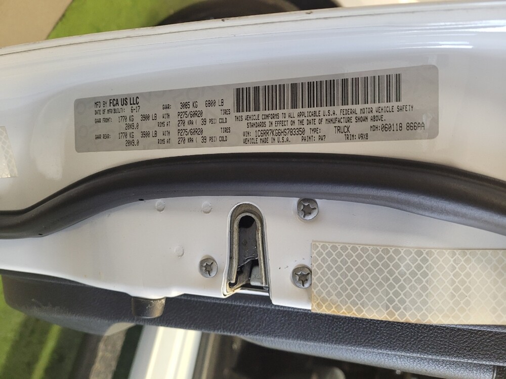 2017 RAM 1500 in Louisville, KY 40258 - 18092543 33