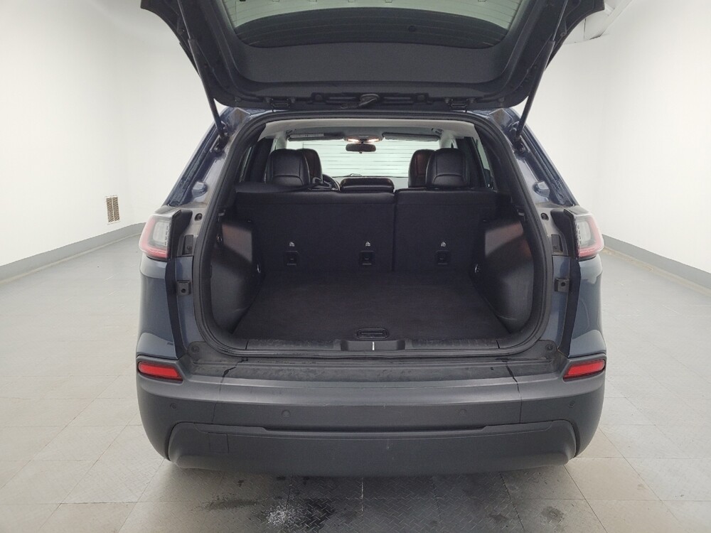 2020 Jeep Cherokee in Louisville, KY 40258 - 18092544 29