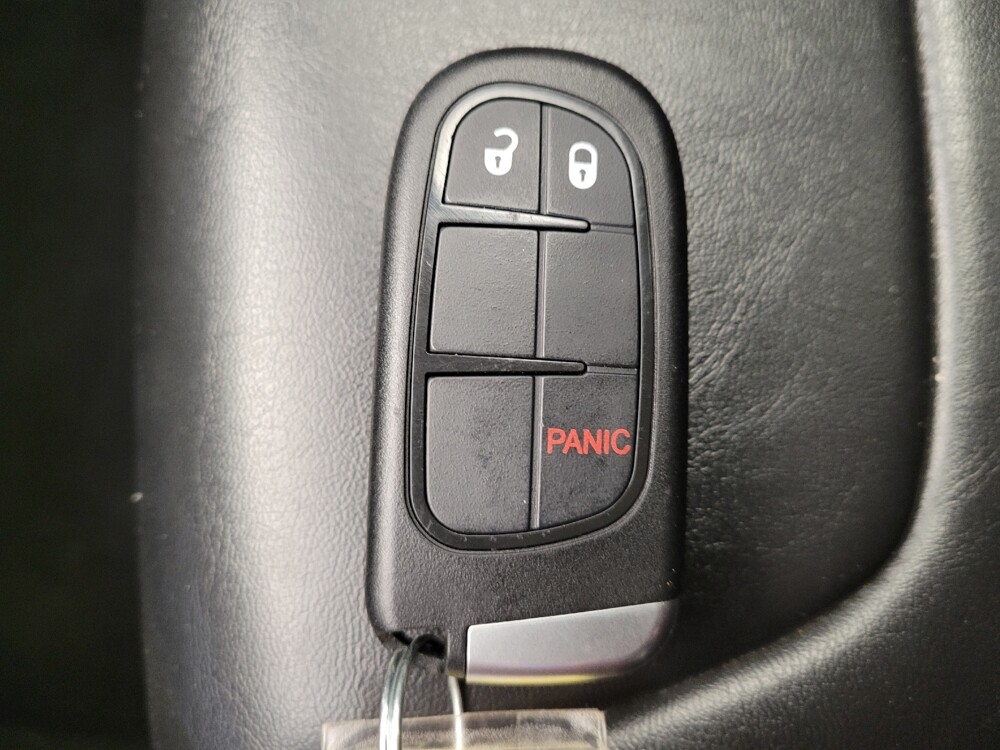 2020 Jeep Cherokee in Louisville, KY 40258 - 18092544 32