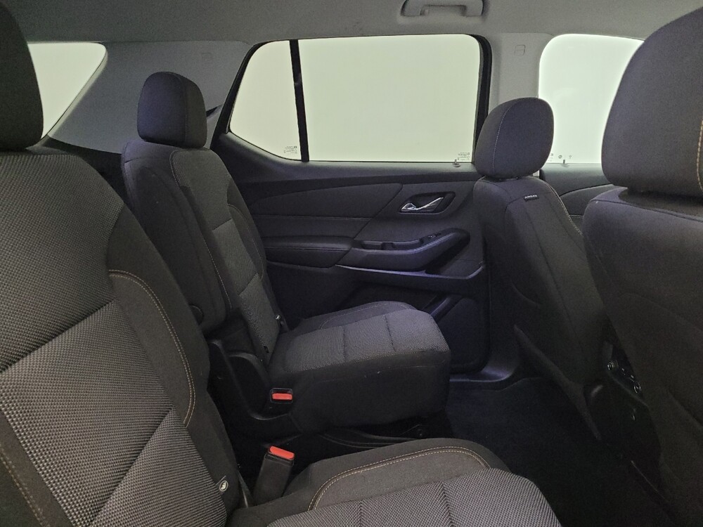 2019 Chevrolet Traverse in Louisville, KY 40258 - 18092545 19