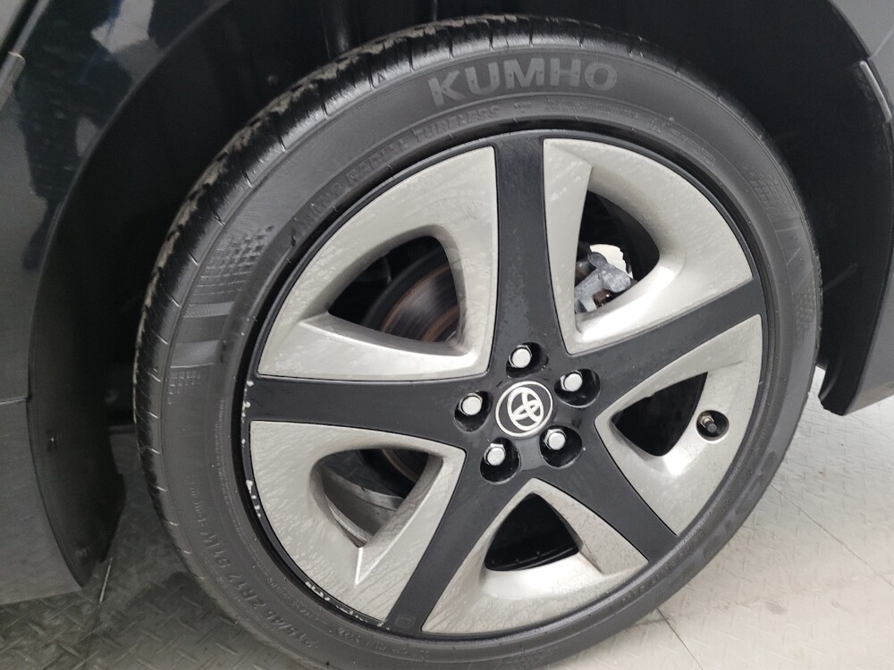 2019 Toyota Prius in Louisville, KY 40258 - 18092546 31
