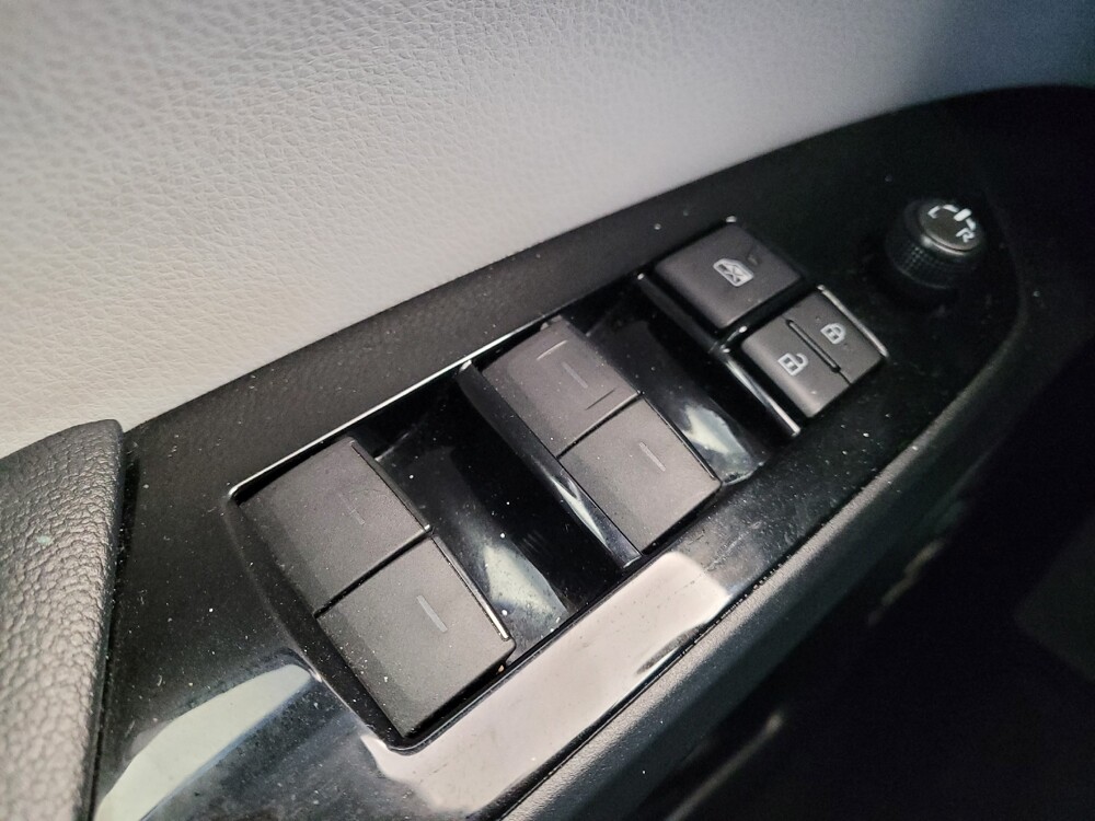 2019 Toyota Prius in Louisville, KY 40258 - 18092546 27