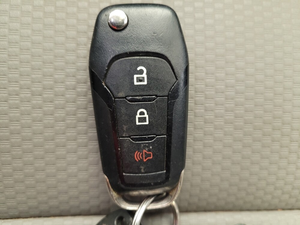 2017 Ford F150 in Louisville, KY 40258 - 18092547 32