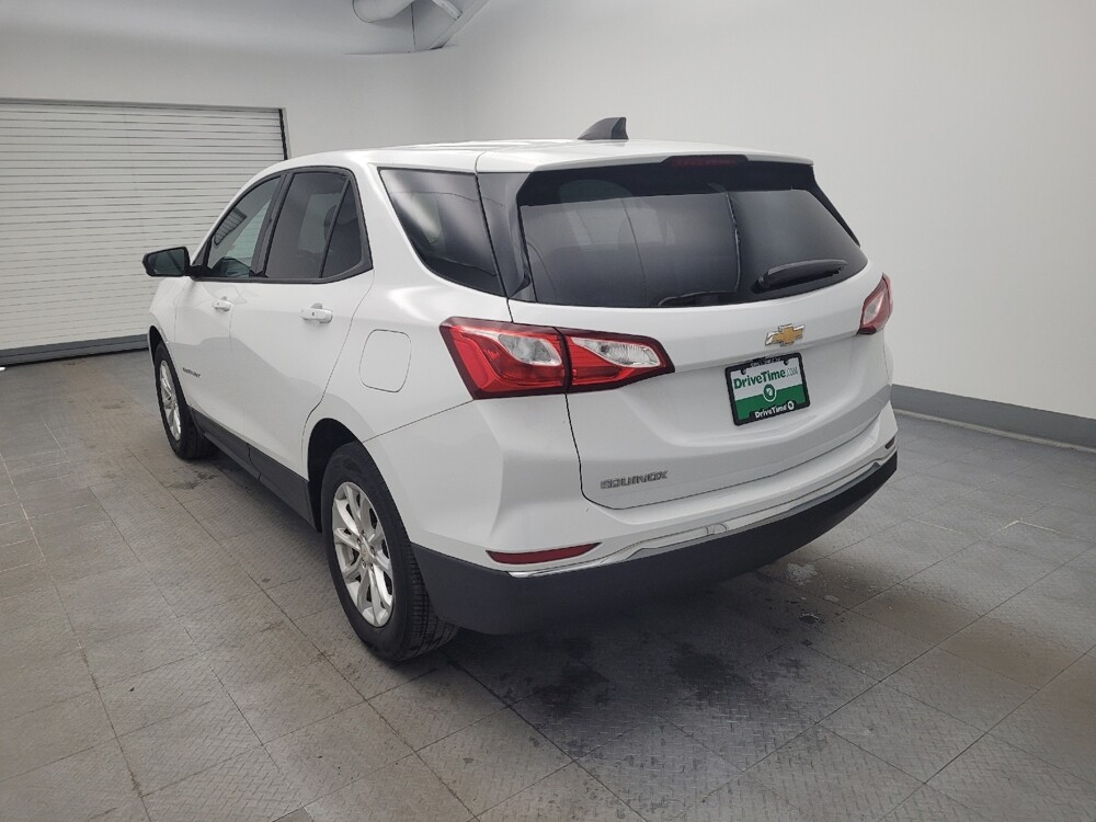2018 Chevrolet Equinox in Louisville, KY 40258 - 18092548 5