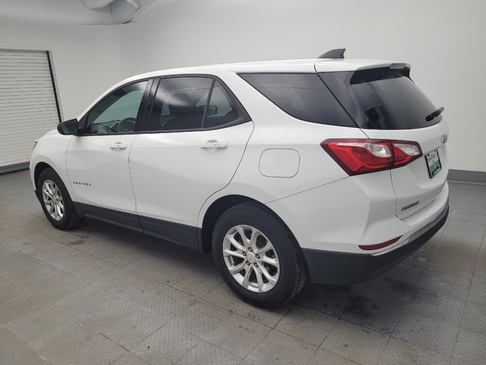 2018 Chevrolet Equinox in Louisville, KY 40258 - 18092548 3