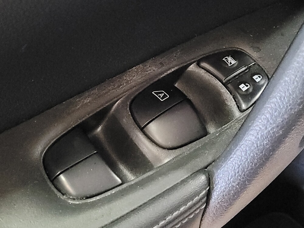 2019 Nissan Rogue in Kissimmee, FL 34744 - 18092550 27