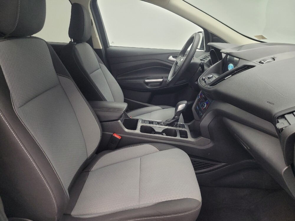 2019 Ford Escape in Indianapolis, IN 46219 - 18092561 21