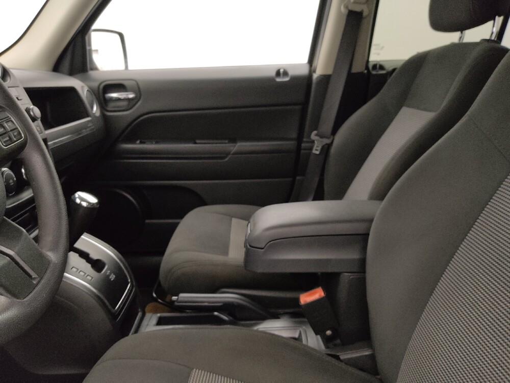 2017 Jeep Patriot in Lakeland, FL 33815 - 18092562 17