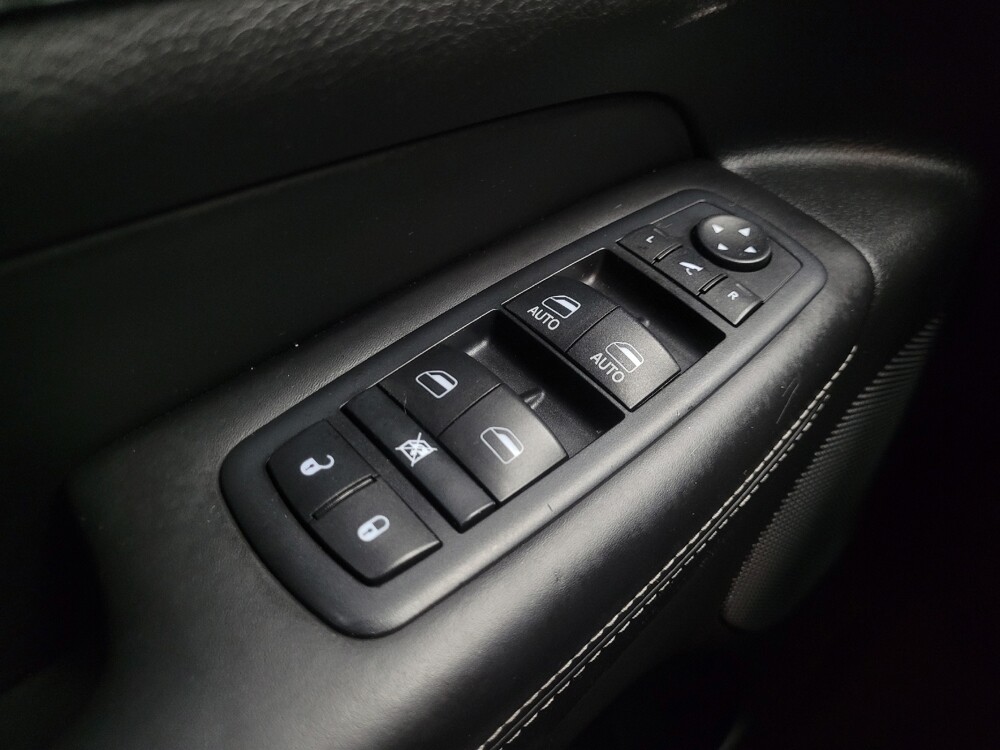 2017 Jeep Grand Cherokee in Indianapolis, IN 46219 - 18092564 27