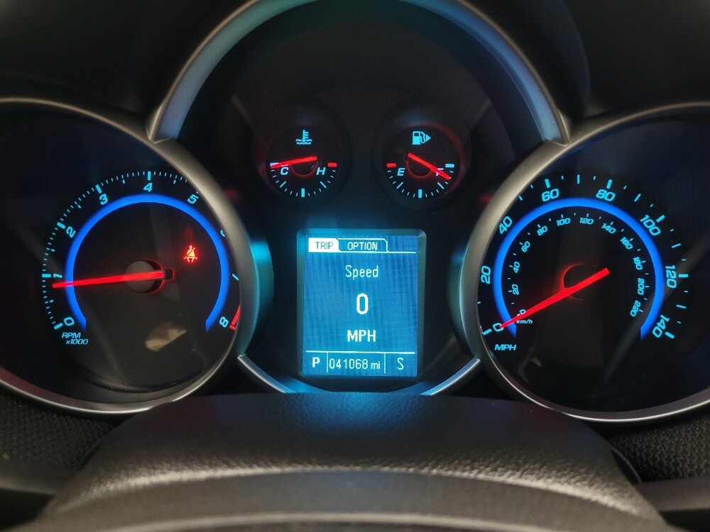 2016 Chevrolet Cruze in Indianapolis, IN 46219 - 18092565 23