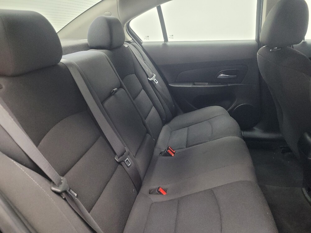 2016 Chevrolet Cruze in Indianapolis, IN 46219 - 18092565 19