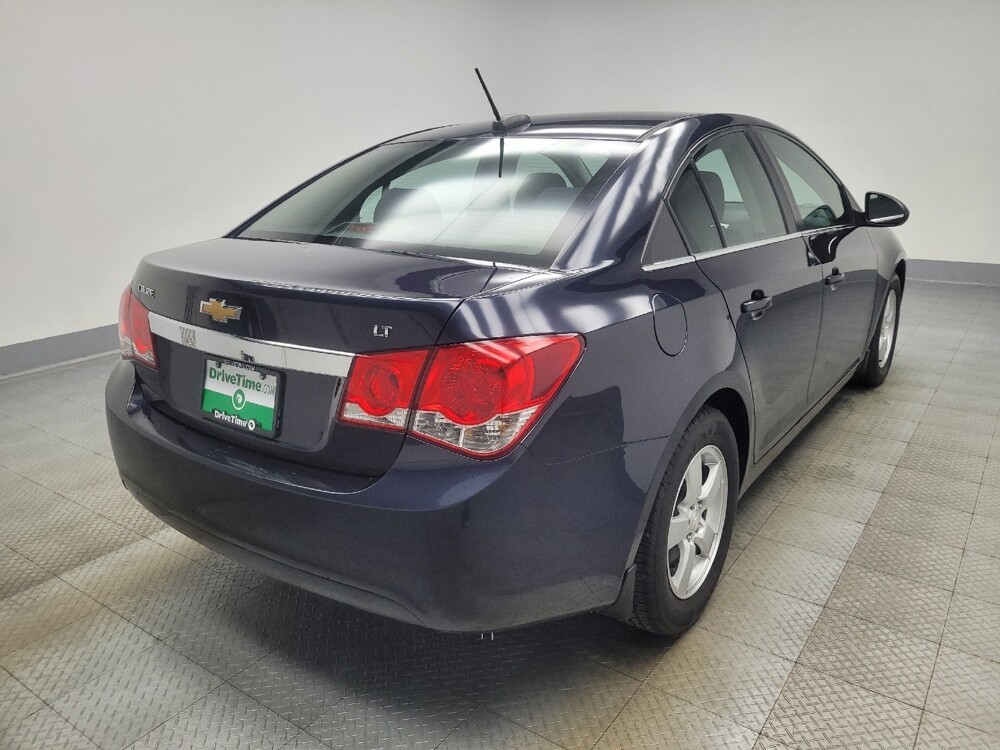 2016 Chevrolet Cruze in Indianapolis, IN 46219 - 18092565 9