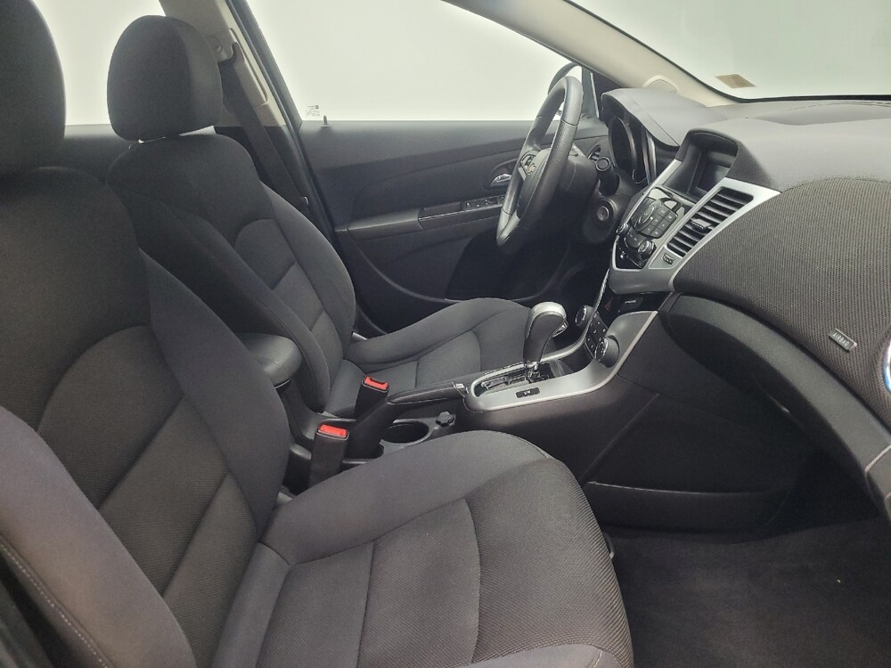 2016 Chevrolet Cruze in Indianapolis, IN 46219 - 18092565 21