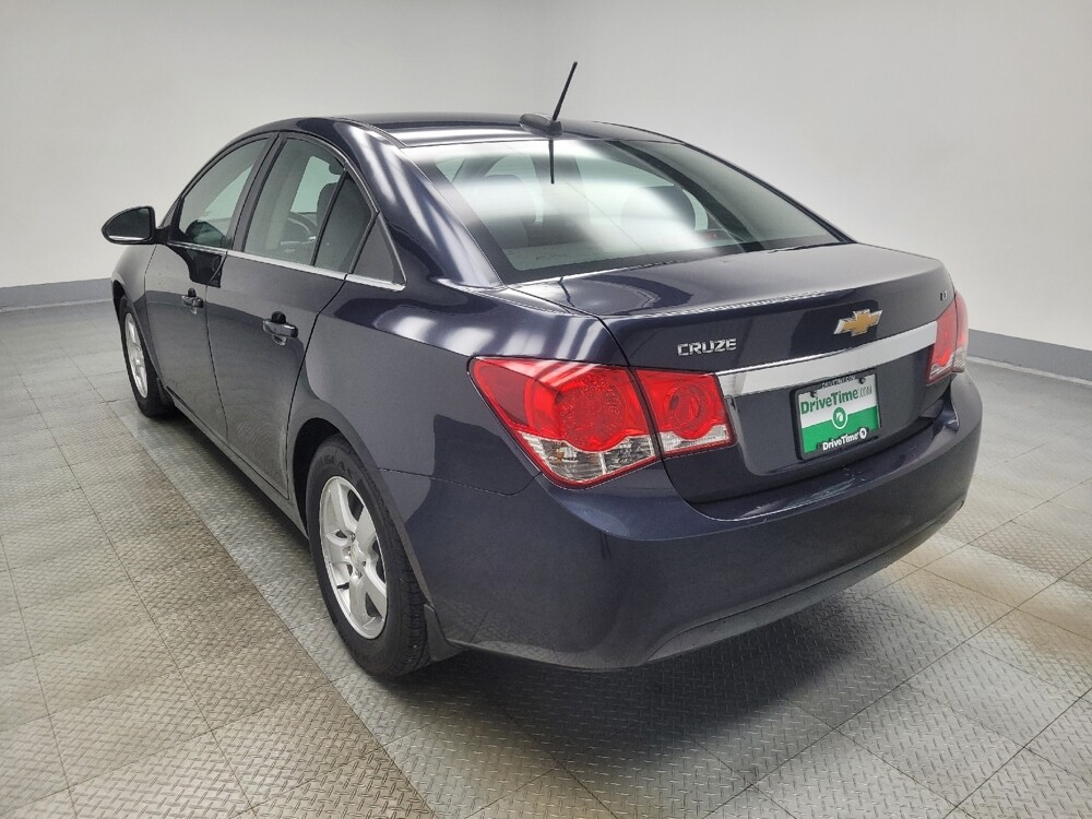 2016 Chevrolet Cruze in Indianapolis, IN 46219 - 18092565 5